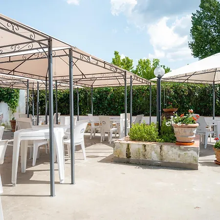 Luxe tent Glamping Tuscany