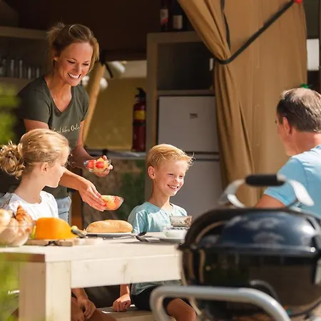 Luxe tent Glamping Tuscany